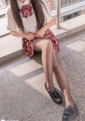 《年轻女教师3》在线观看_HD日韩电影在线