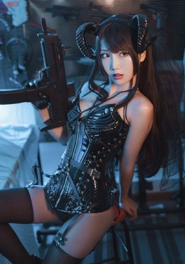 丝袜绳结羞耻挣扎警花调教捆绑_DVD在线手机播放